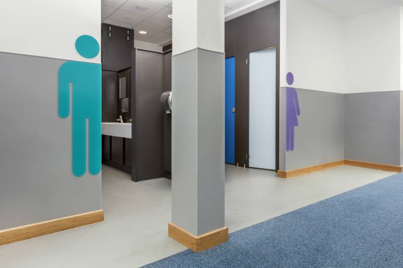 Altro Fortis provides low maintenance
solution for new Welsh school