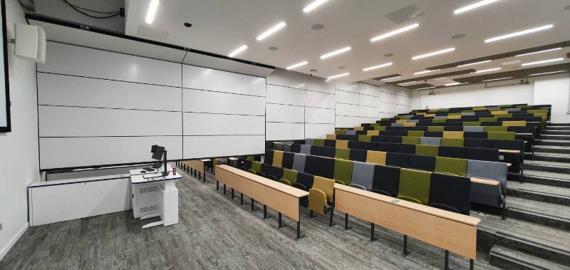 Skyfold fully automatic vertical rising acoustic moveable wall - Strathclyde University