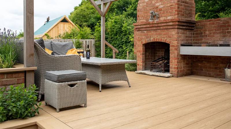 Luxury Holiday Cottage Decking with Cladco Nordeck PVC Boards – Oakwood West Holidays