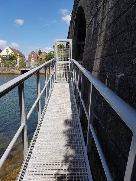 Bridge Access - Wrap Around Walkway