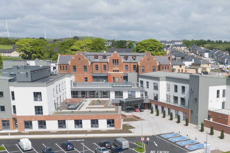 Sto Products Chosen For The Facades Of The New Community Hospital In Ballyshannon
