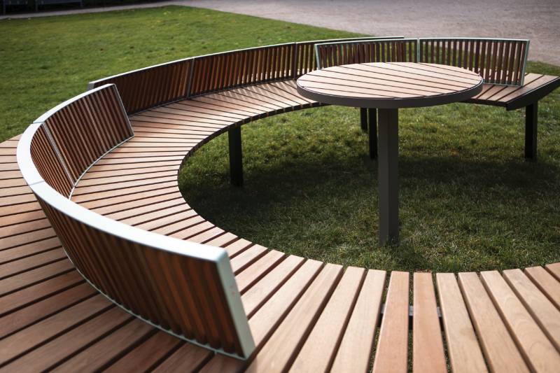 Lago Table - Outdoor Table