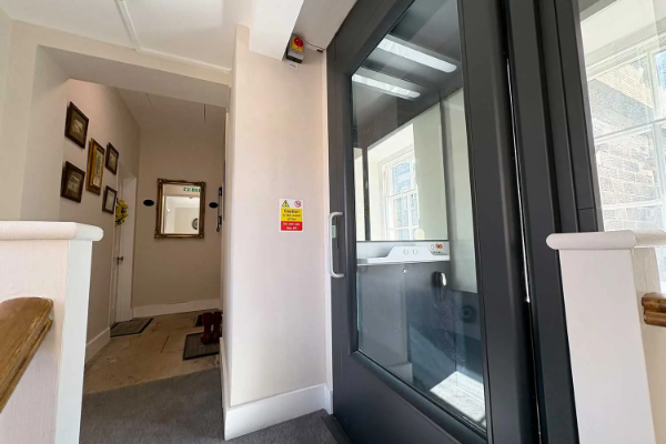 Aritco HomeLift Compact - Taking the strain out of a period home