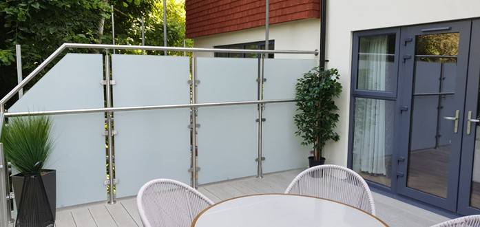 SMART Privacy Screen - Frosted Glass Balustrade Screens