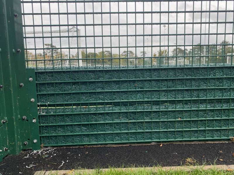 Trekboards - Retaining barrier